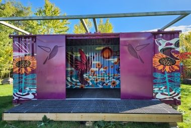 hummingbird stage